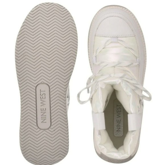 Nine West Tunnel 3 Iridescent Winter Snow Boots White -6 - Picture 4 of 7